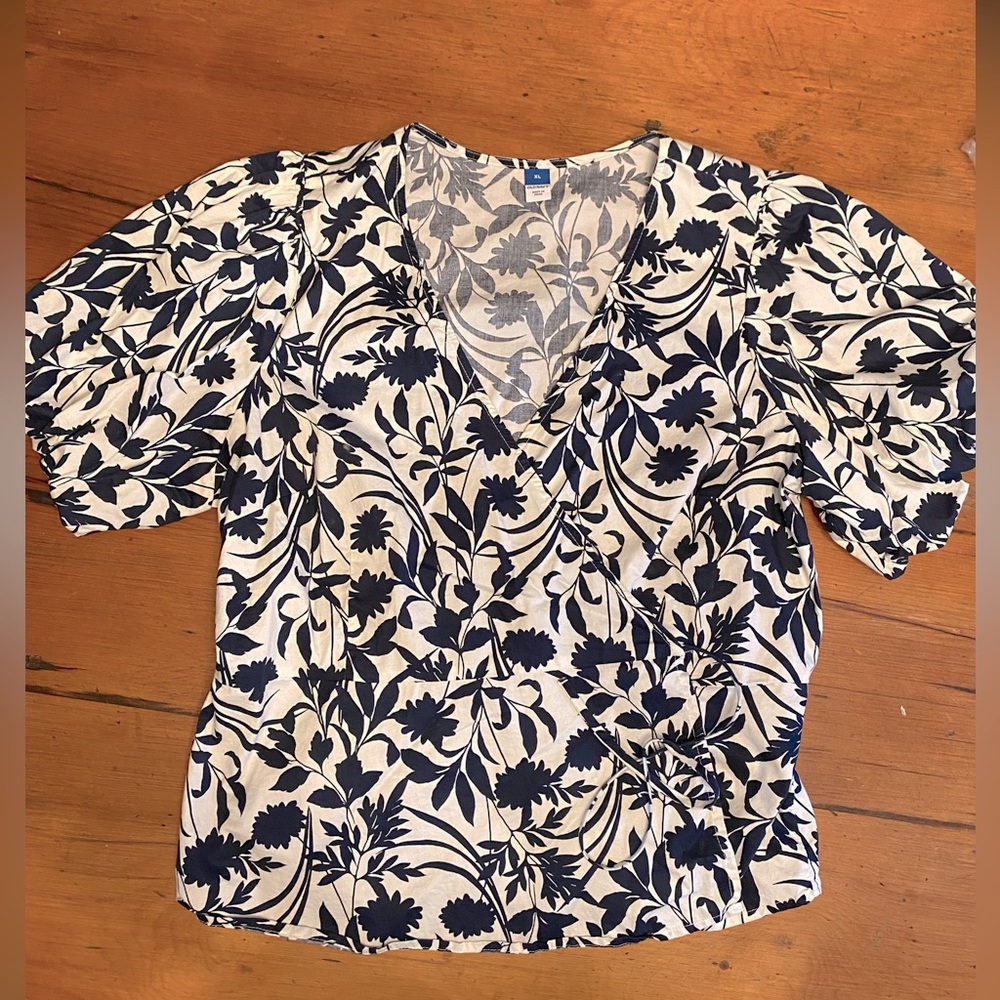 Old Navy wrap blouse XL